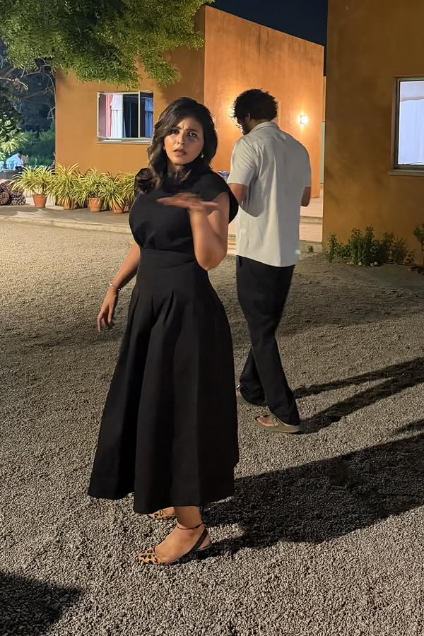Actress Anjali Birthday Celebrations Photos15