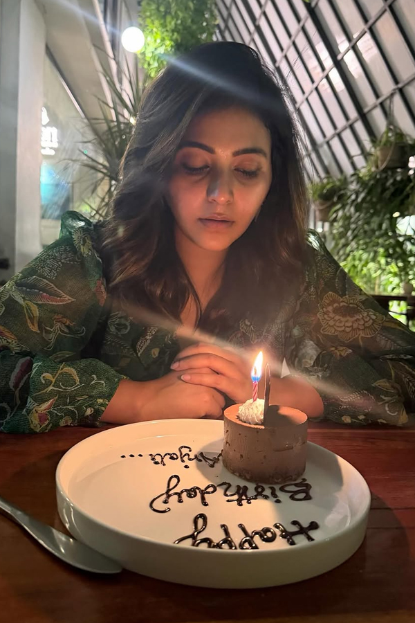 Actress Anjali Birthday Celebrations Photos2