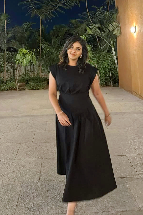 Actress Anjali Birthday Celebrations Photos10