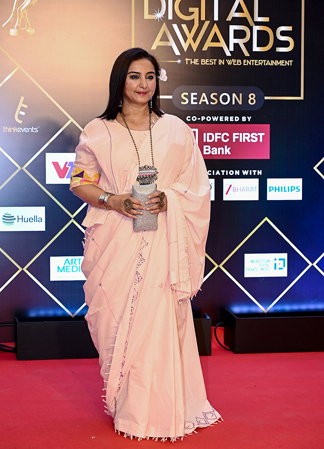 IWMBuzz Digital Awards Season 8 in Mumbai Photos23