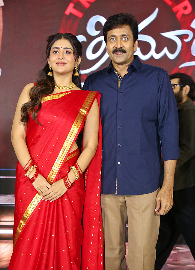 Vadde Naveen Transfer Trimurthulu Movie Pre Release Event Photos 10
