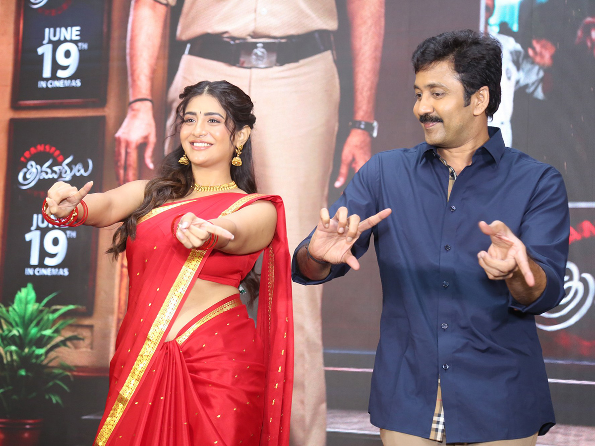 Vadde Naveen Transfer Trimurthulu Movie Pre Release Event Photos 2