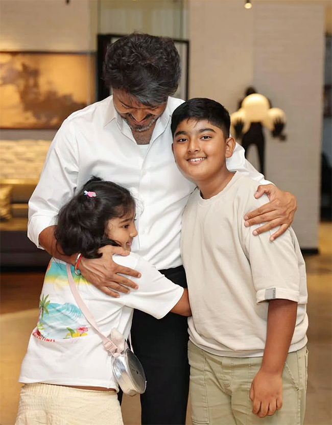 A Complete Photos Gallery Of Celebrities Who Met Vijay After He Became CM Of Tamil Nadu13
