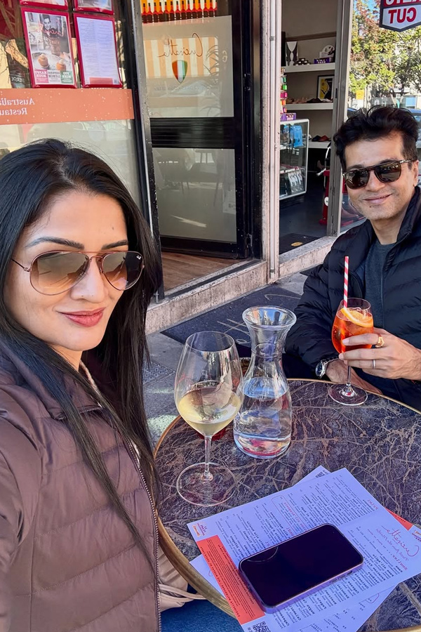 Actress Vimala Raman And Vinay Rai vacation Enjoying Vacation Photos7