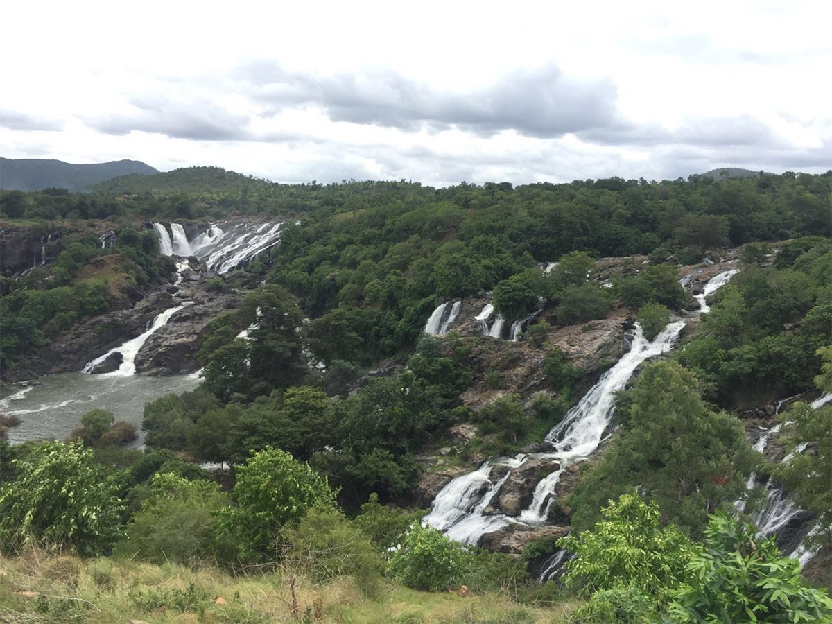 Karnataka Tourism : Waterfall in Karnataka HD Photos4