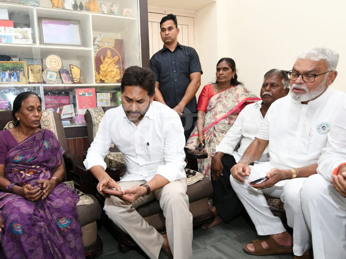YS Jagan Consoles Sai Krishna Mother Vijayalakshmi At Her Home Photos12