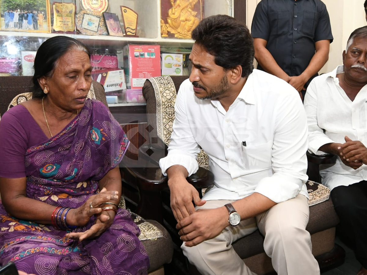 YS Jagan Consoles Sai Krishna Mother Vijayalakshmi At Her Home Photos14