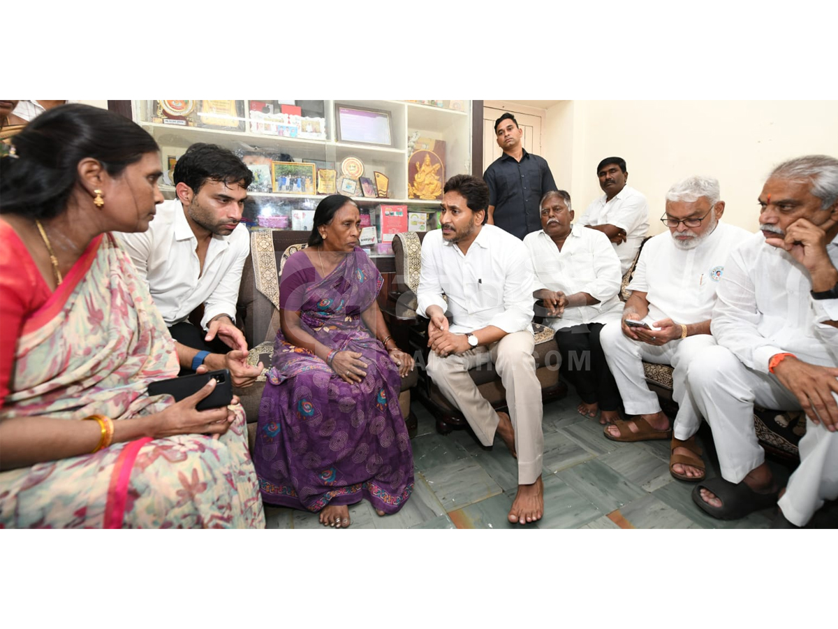 YS Jagan Consoles Sai Krishna Mother Vijayalakshmi At Her Home Photos16