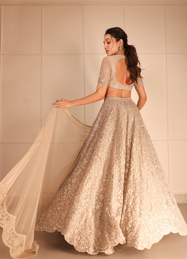 Actress Neha Shetty Latest Photos Viral6