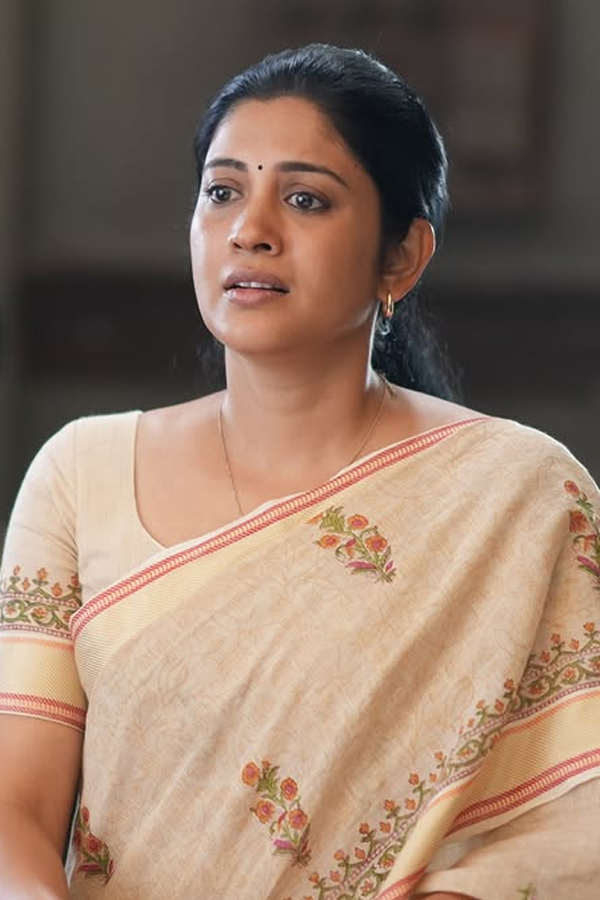 Actress Shivada Trending IN Social Media Photos5