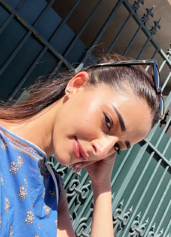 Liger Actress Ananya Panday Enjoys a Vacation in Monaco Photos..8