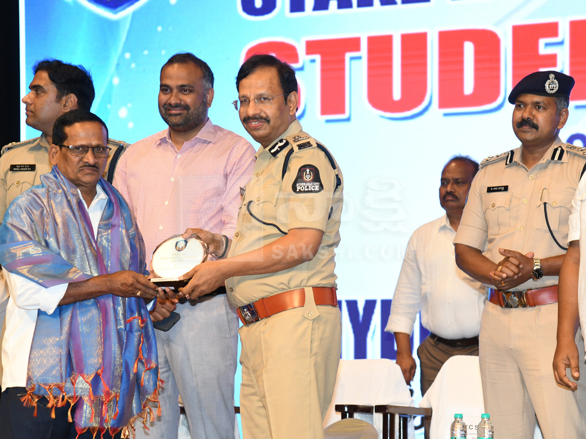 CP sajjanar warning on Minor Driving safe school envinronment in Hyderabad Photos 10