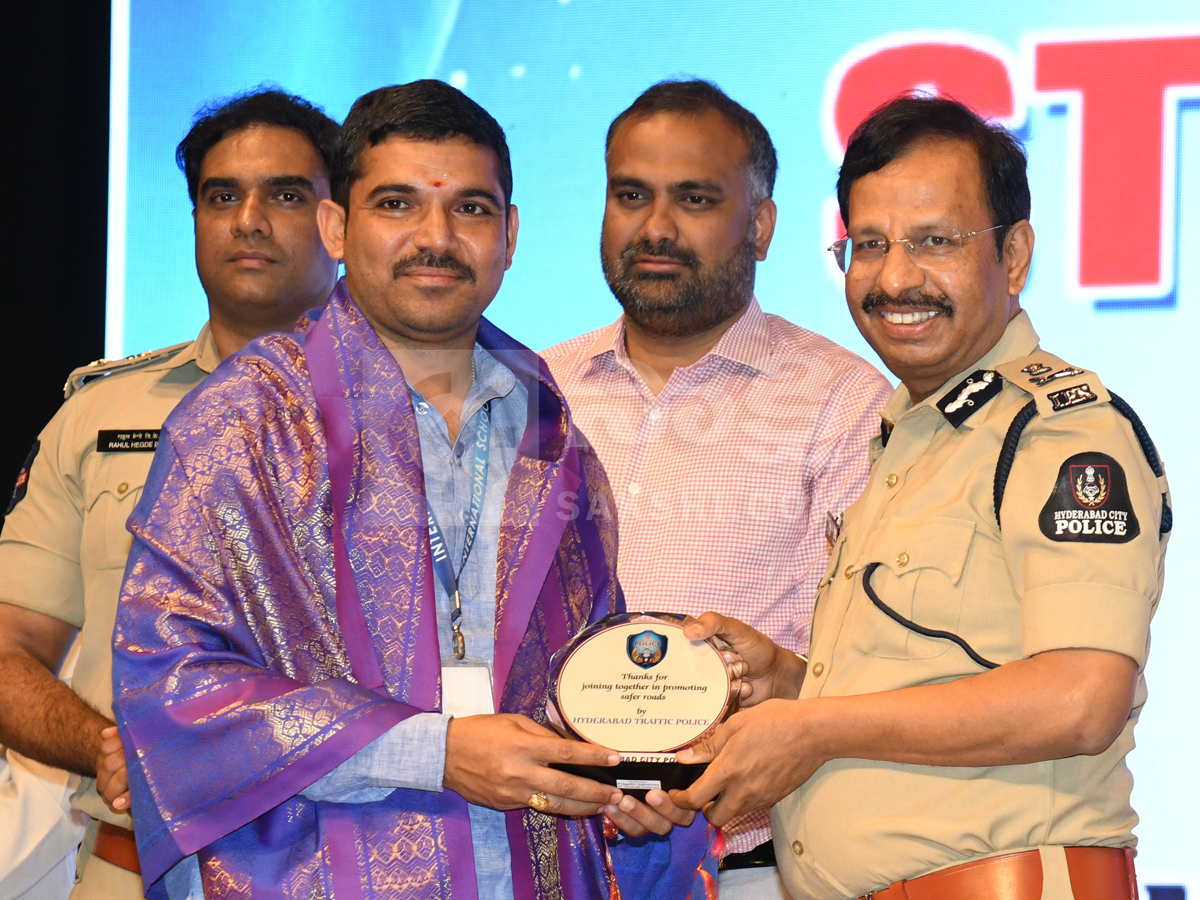 CP sajjanar warning on Minor Driving safe school envinronment in Hyderabad Photos 11