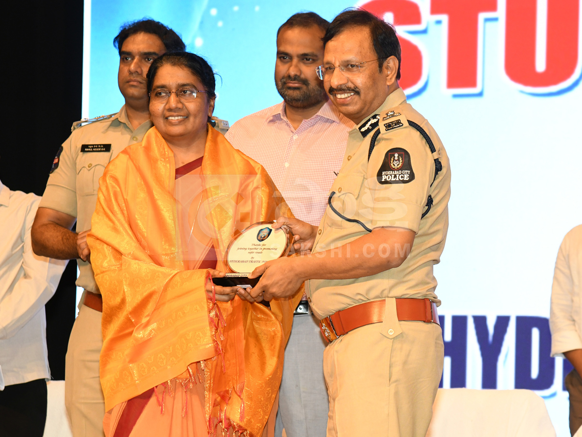 CP sajjanar warning on Minor Driving safe school envinronment in Hyderabad Photos 7