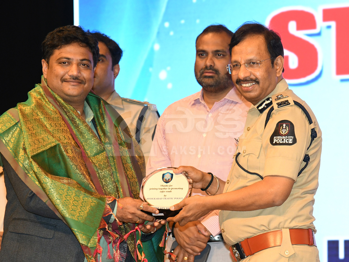 CP sajjanar warning on Minor Driving safe school envinronment in Hyderabad Photos 8