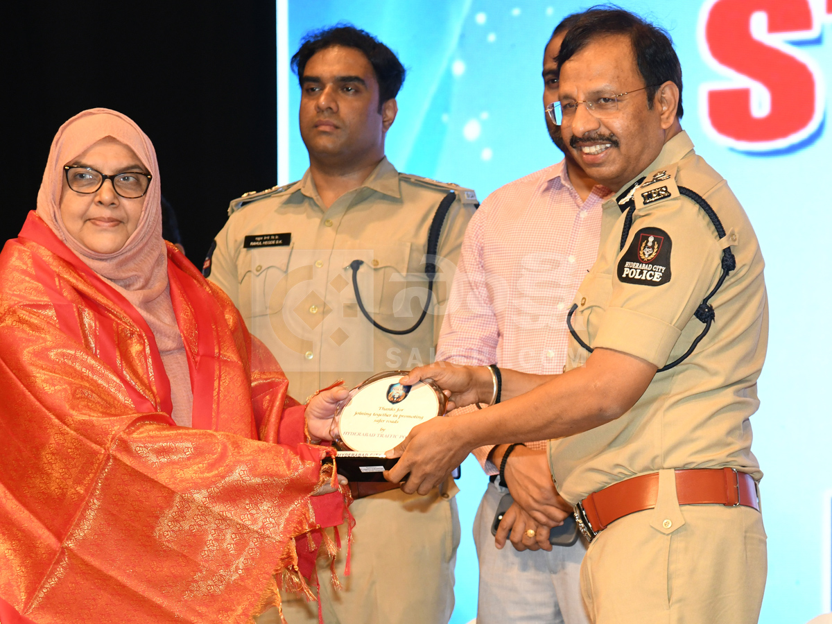 CP sajjanar warning on Minor Driving safe school envinronment in Hyderabad Photos 9
