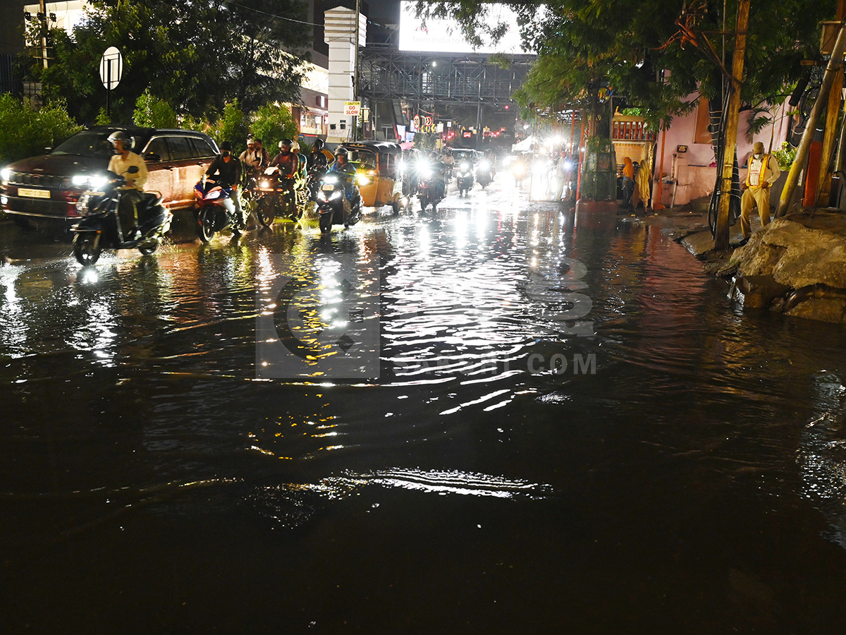 Heavy Rain in Hyderabad Yesterday Night2
