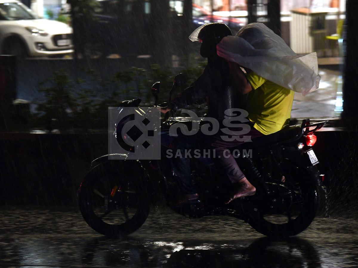 Heavy Rain in Hyderabad Yesterday Night9