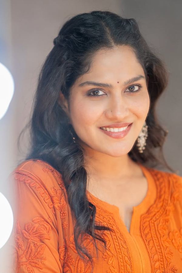 Intresting Facts About Actress swasika Details Photos2