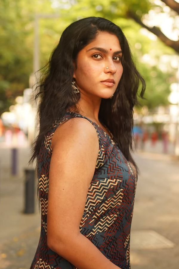 Intresting Facts About Actress swasika Details Photos8