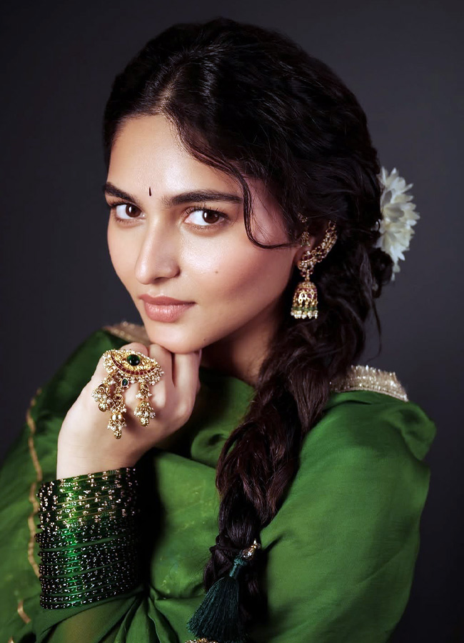 "Kayadu Lohar's Butterfly-Like Charm Captivates Fans - See the Photos"2