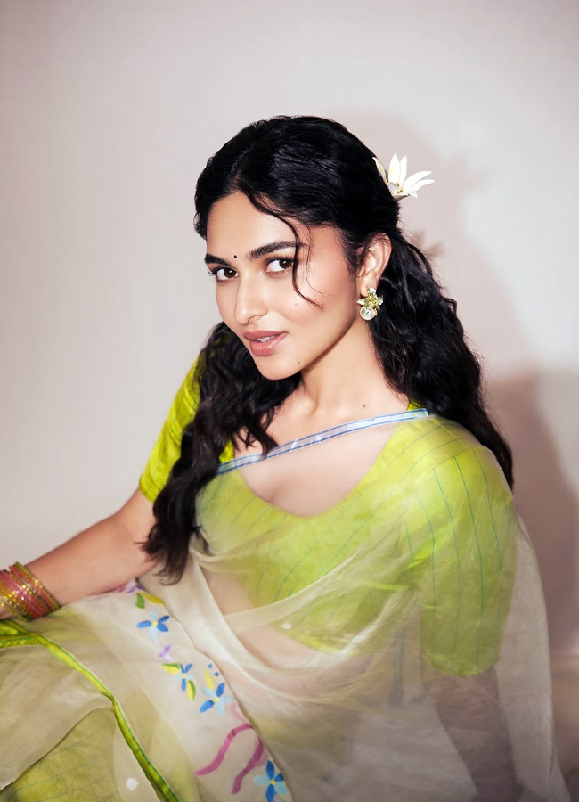 "Kayadu Lohar's Butterfly-Like Charm Captivates Fans - See the Photos"8
