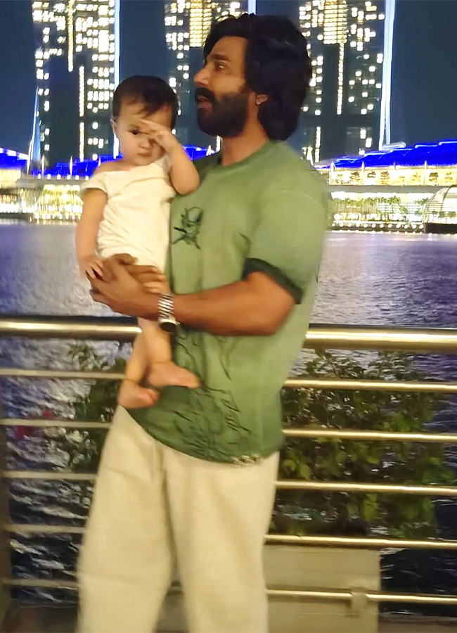 Hero Vishnu Vishal foreign trip with family photos3