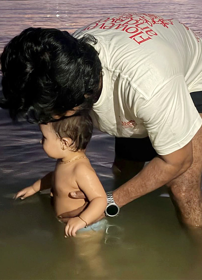 Hero Vishnu Vishal foreign trip with family photos8