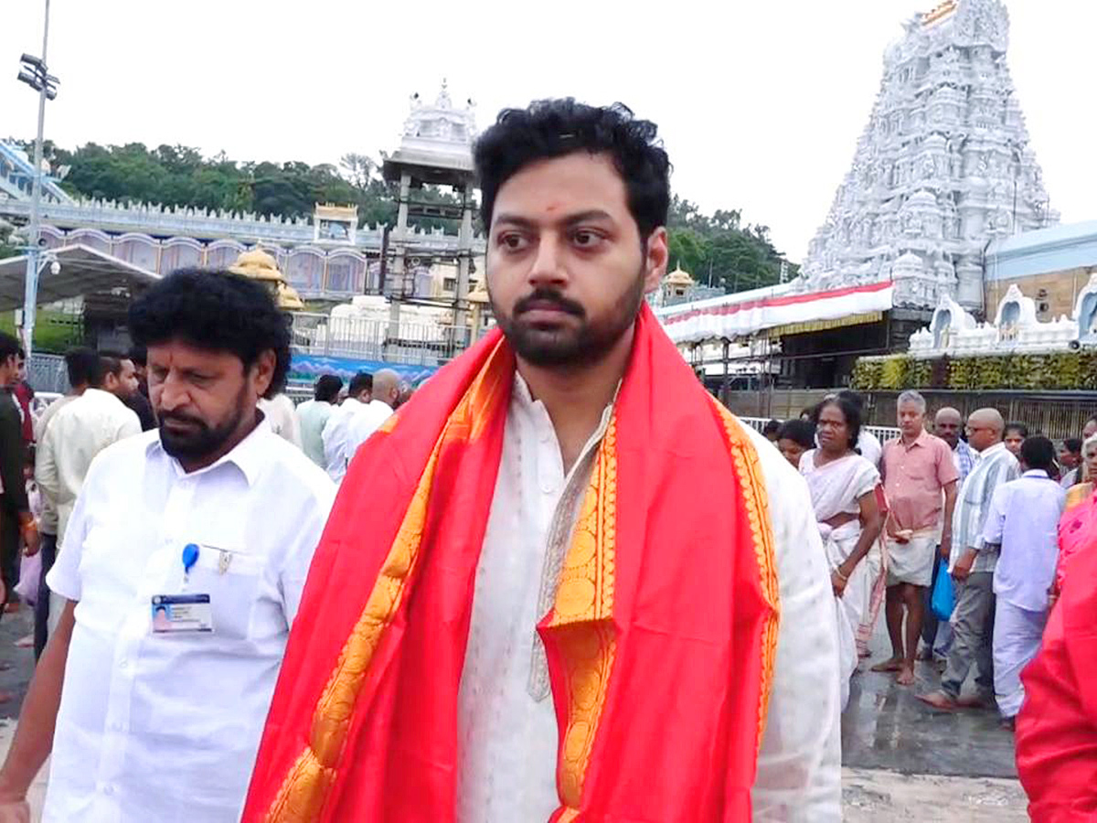 Nandamuri Mokshagna Teja Visited Tirumala Today15