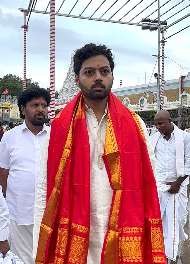 Nandamuri Mokshagna Teja Visited Tirumala Today7