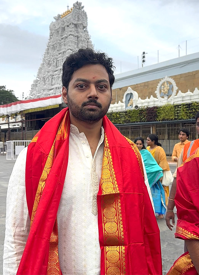 Nandamuri Mokshagna Teja Visited Tirumala Today9