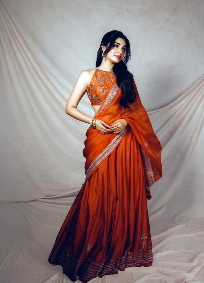 Krithi Shetty Shines with Her Dusky Glow Photos11