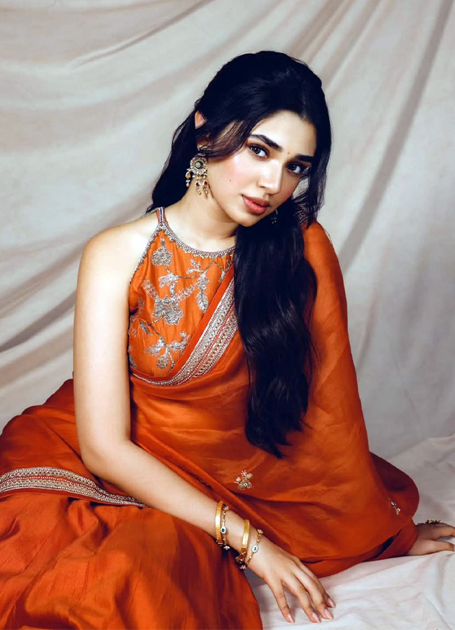 Krithi Shetty Shines with Her Dusky Glow Photos13