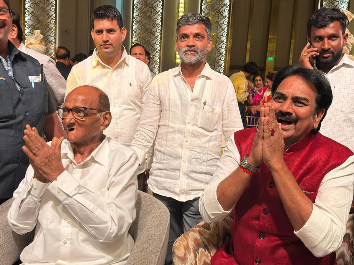 Political Leaders And officials Attend Supriya Sule Daughter Wedding in Mumbai Photos6