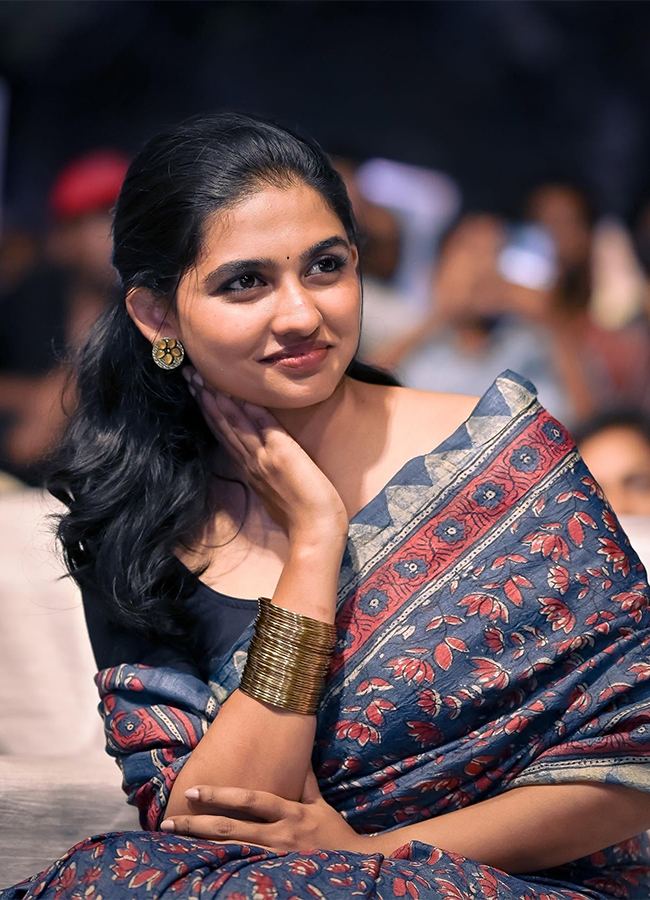 Actress Mamitha Baiju Birthday Special Photos21