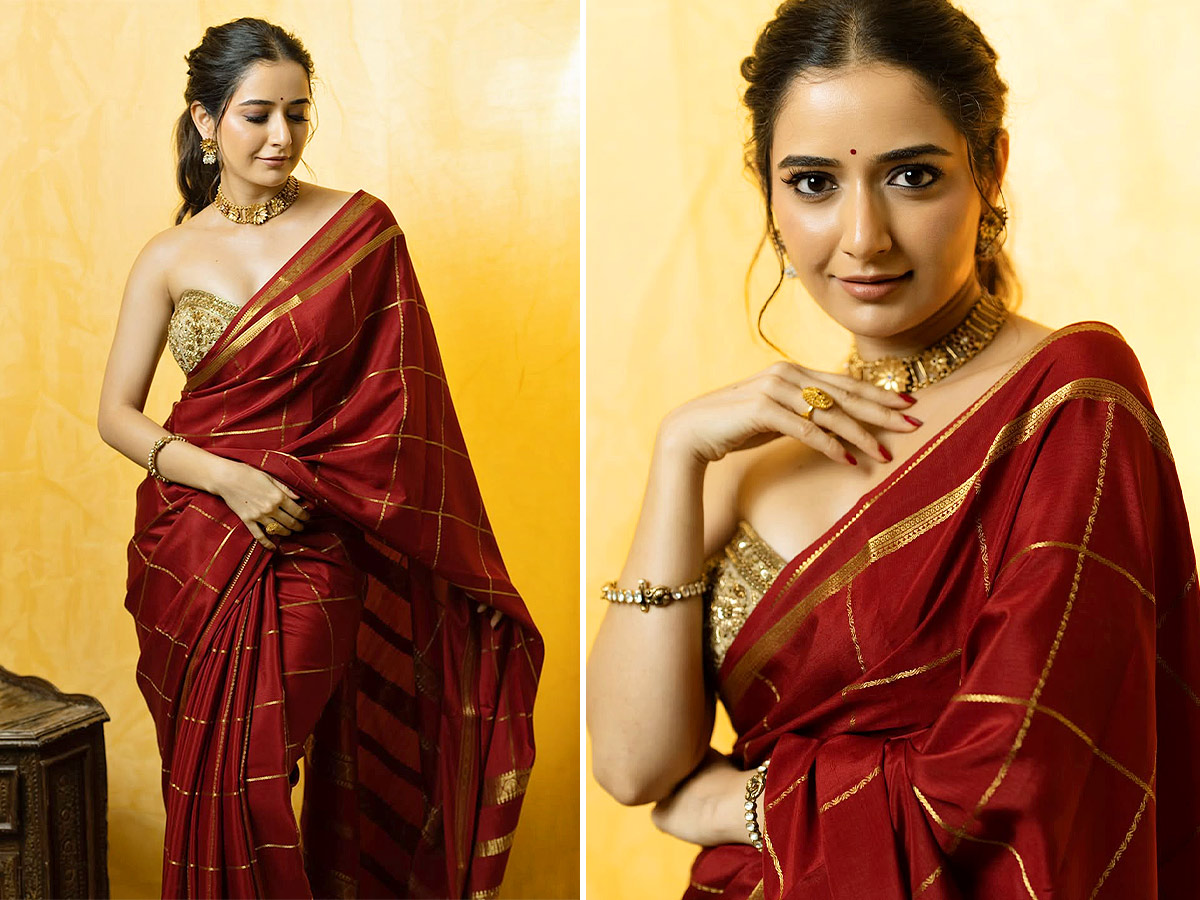 Stunning Glamour in a Traditional Saree Photos...1