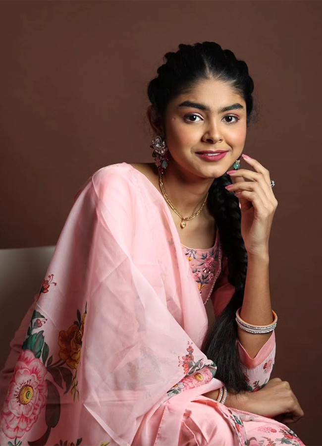 Prabhas Salaar Movie Kateramma Child Artist Farzana Sayyed New Look Photos Goes Viral12