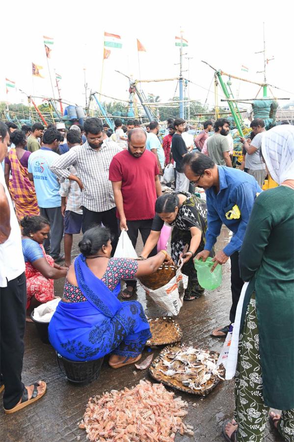 Fish Market Visakhapatnam Photos15