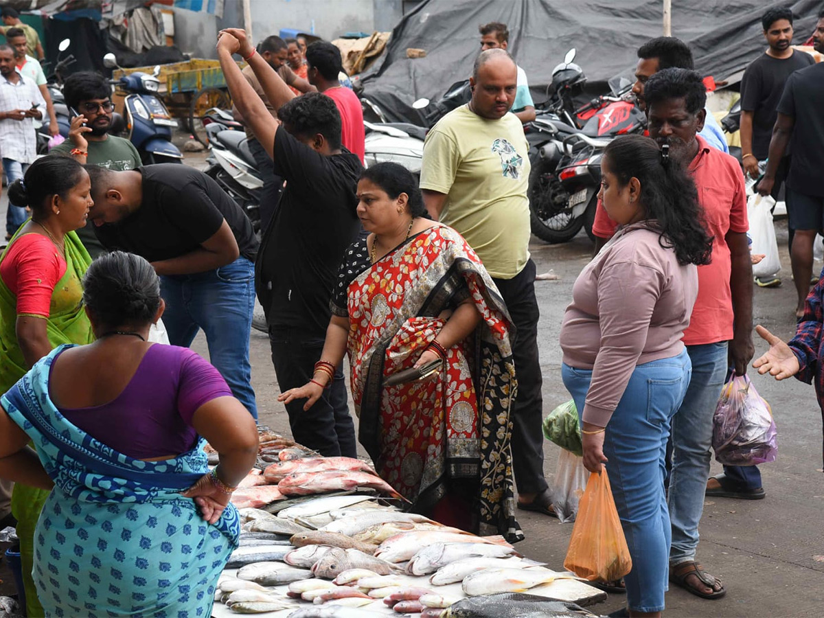 Fish Market Visakhapatnam Photos17