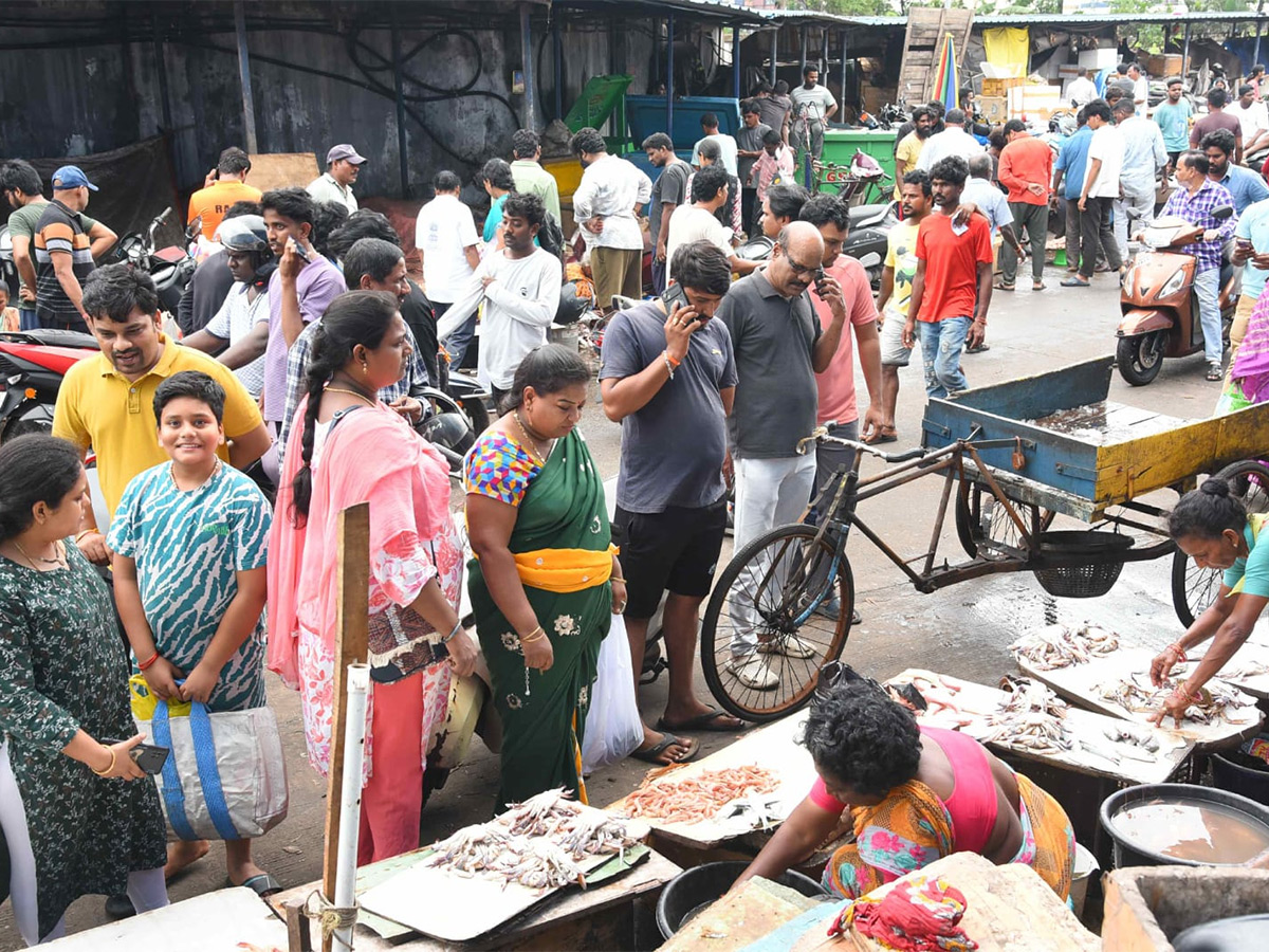 Fish Market Visakhapatnam Photos26