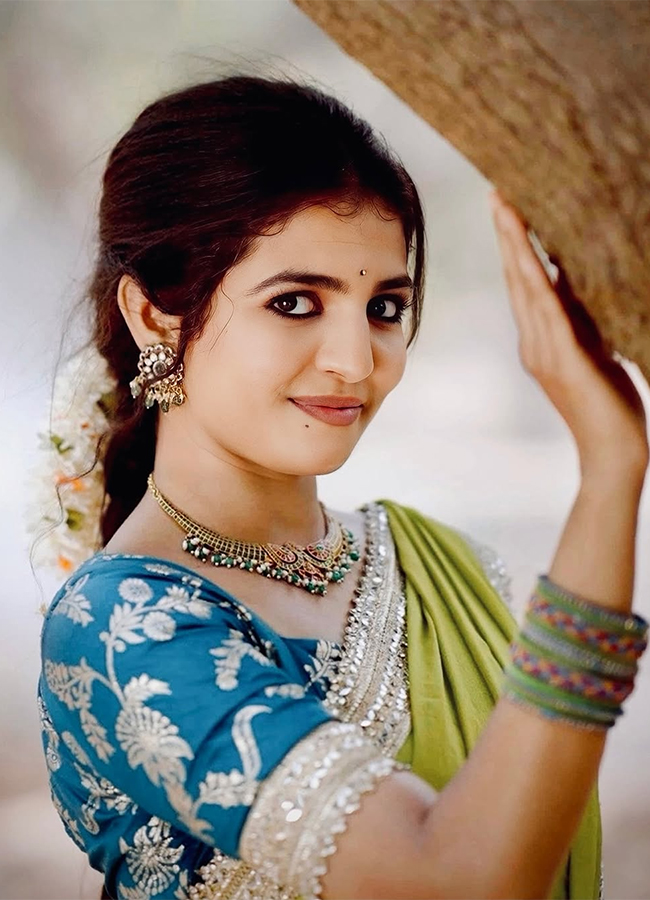 Folk Actress Nagadurga Gutha Full Story Viral Photos13