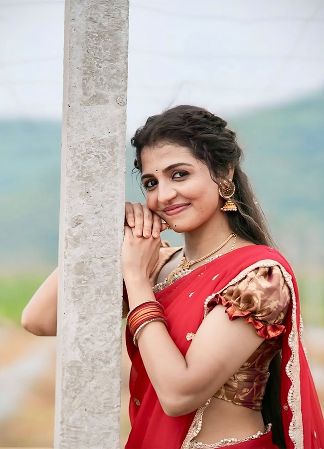 Folk Actress Nagadurga Gutha Full Story Viral Photos14