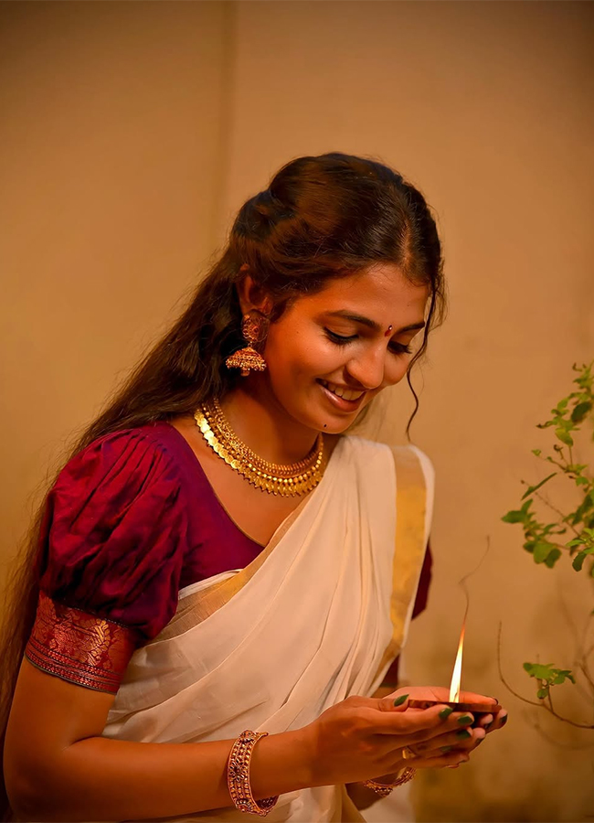 Folk Actress Nagadurga Gutha Full Story Viral Photos17