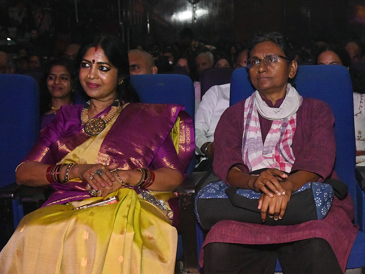 Hyderabad : Kuchipudi in Ravindra Bharathi HD Photos19