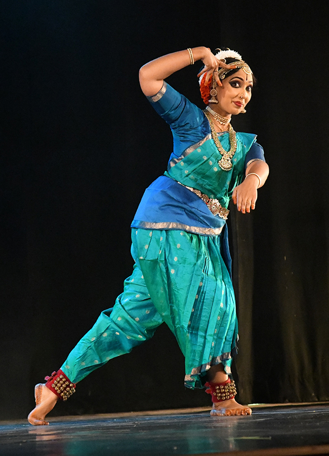 Hyderabad : Kuchipudi in Ravindra Bharathi HD Photos9
