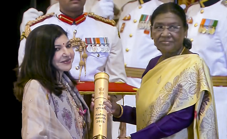 President Murmu confers Padma Awards at Rashtrapati Bhavan Photos6