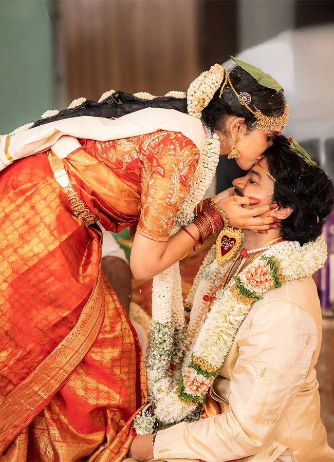 Shanmukh Jaswanth Wife Vaishnavi Chodisetti After Marriage2
