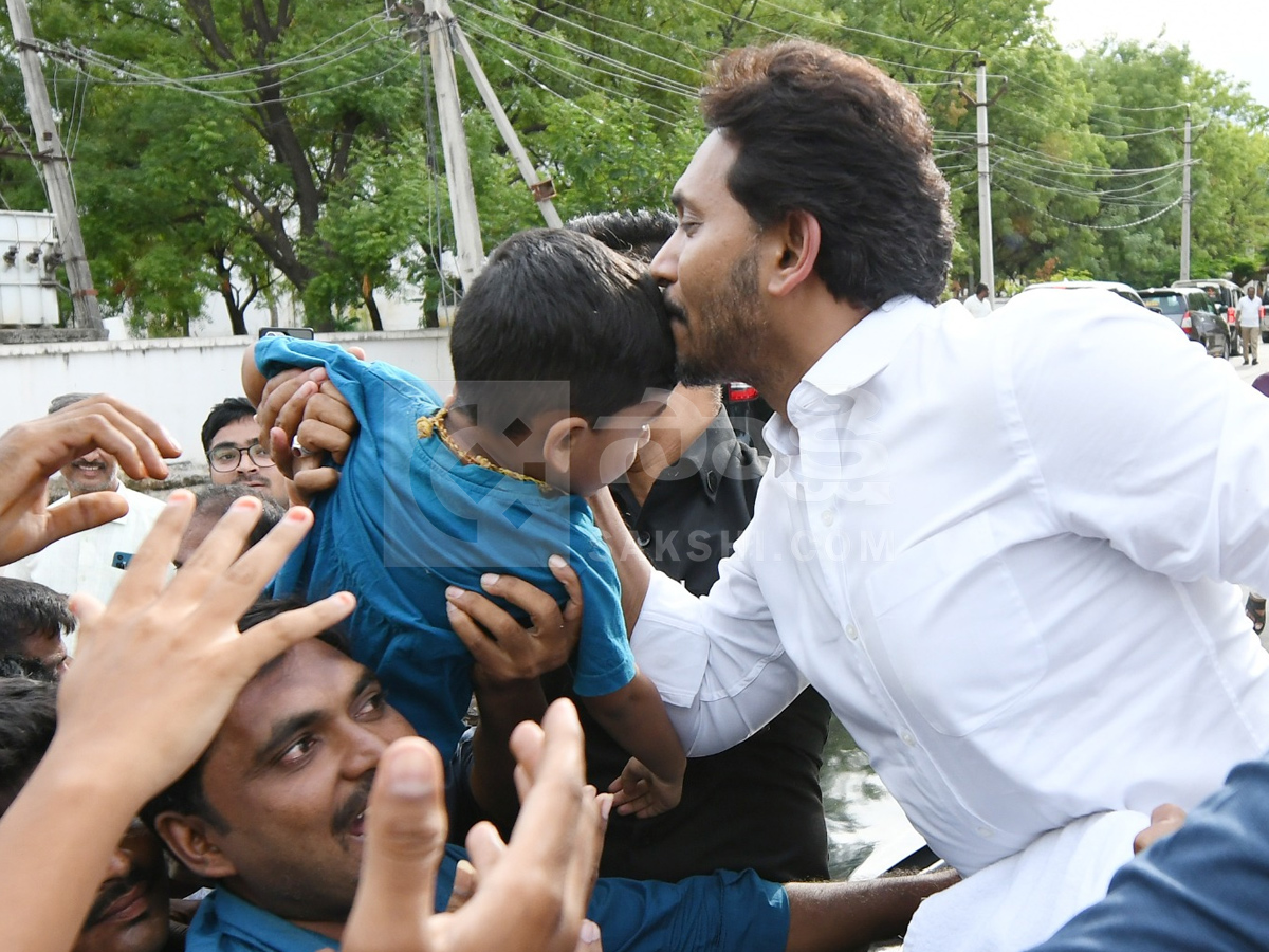 YS Jagan Visited Pulivendula to Meet YSRCP Activists Photos20