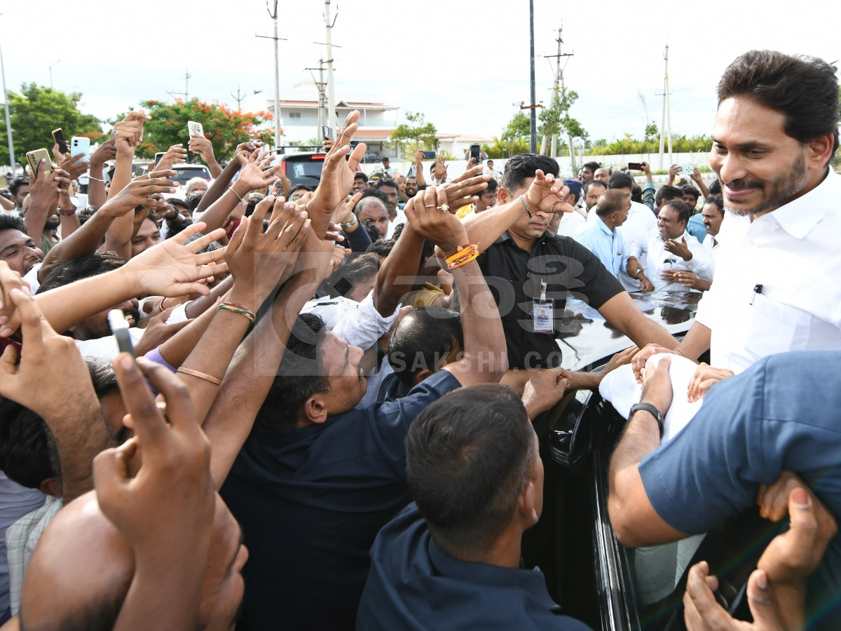 YS Jagan Visited Pulivendula to Meet YSRCP Activists Photos24