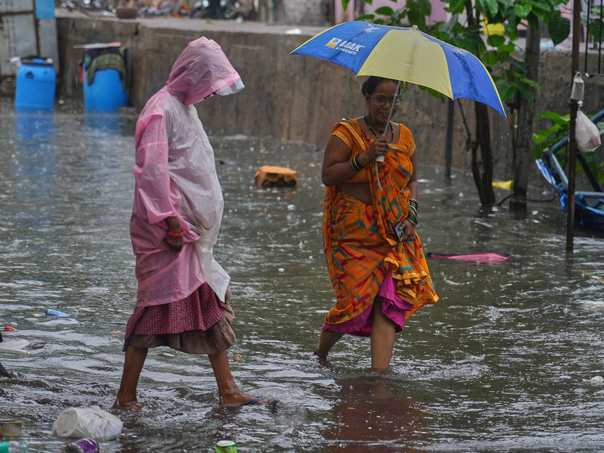 #MumbaiRains : Heavy Rains In Mumbai HD Photos7